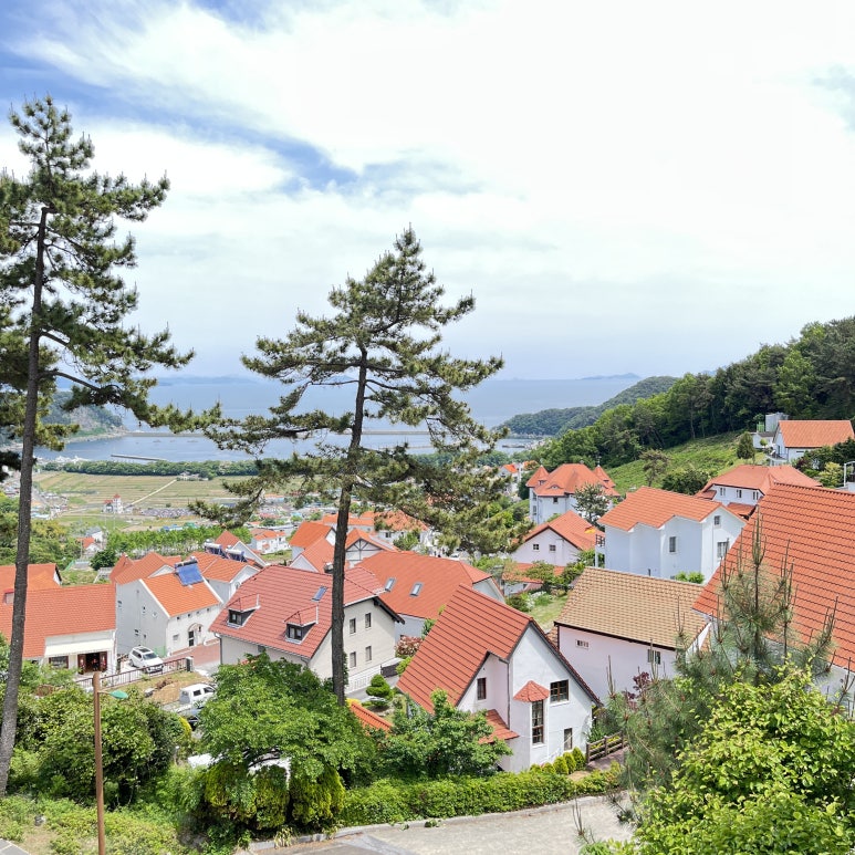제주도 꿀팁 아저씨가 남해에 독일마을이 그렇게 좋다고 했다.