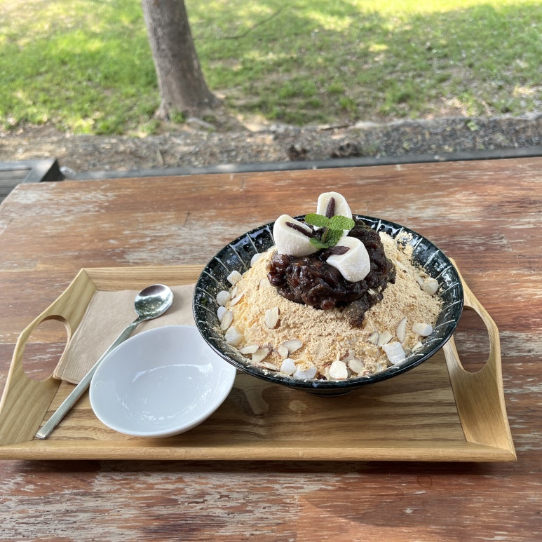 또 팥빙수를 먹으러 왔다.