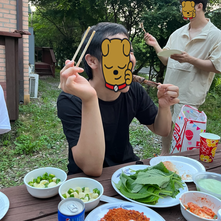 그리고 방에서 조금 쉬다 해가 지고 다시 나왔다.