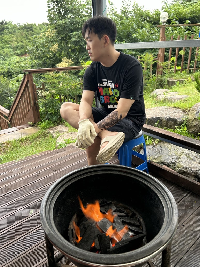 저녁 시간이 되어서 슬슬 바비큐 준비를 시작했다.