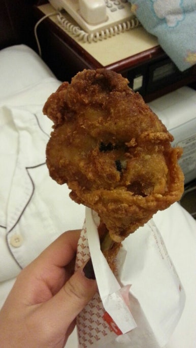 먹을게 되게 다양하고 한국에서 봤던 음식 같은 것들도 많이 있었지만 일본에 여행을 와서 먹어서인지 정말 맛있었는지 모르겠지만 정말 맛있게 먹으면서 다녔다.