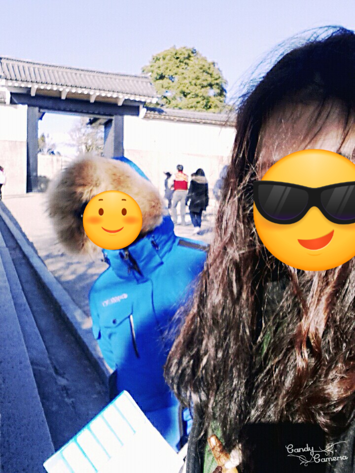 이때까지만 해도 사이가 정말 괜찮았다 사진도 같이 찍을 정도니깐…