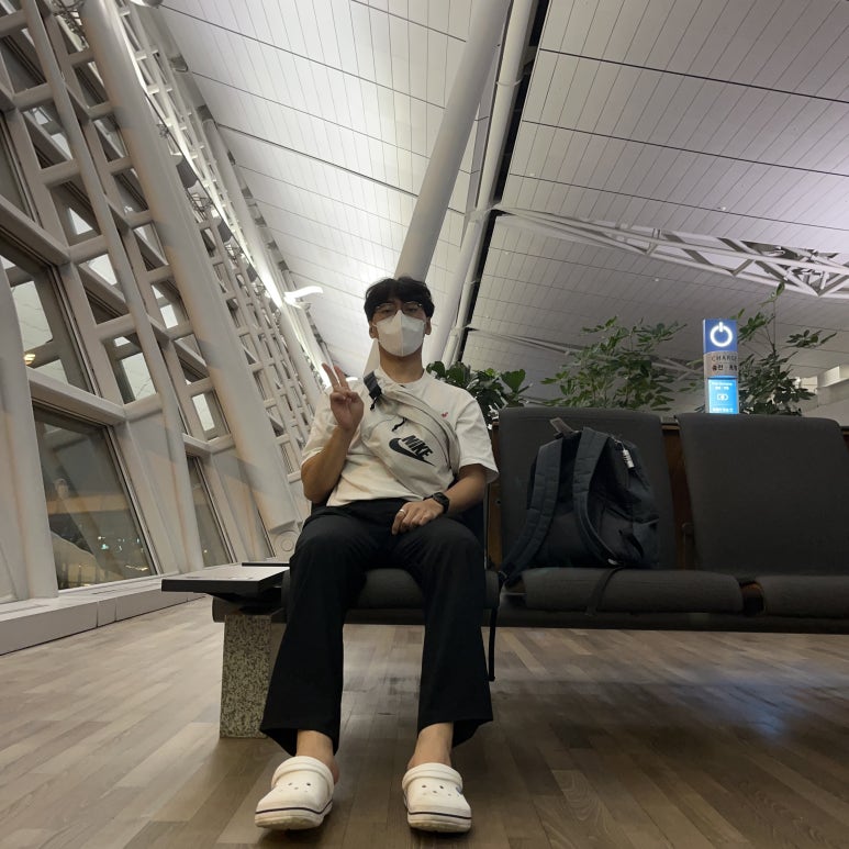 사실 조금 일찍 공항에 도착해서 대기를 좀 오래 했다.