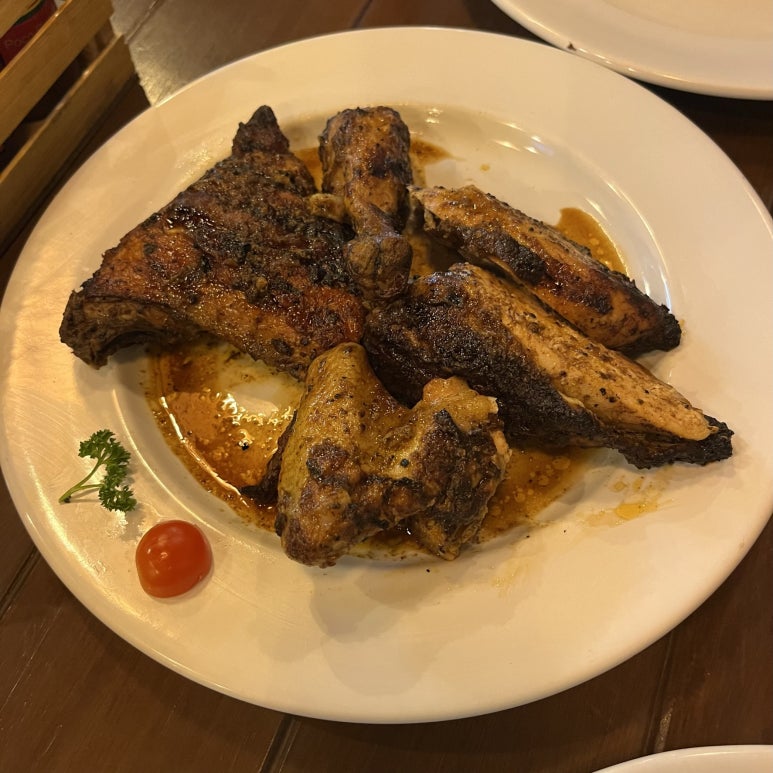 자메이카 스타일 치킨이었나?