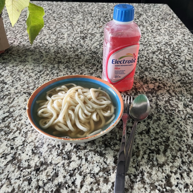 월드컵이 끝나고 동행분은 칸쿤 메인 타운으로 갔다.