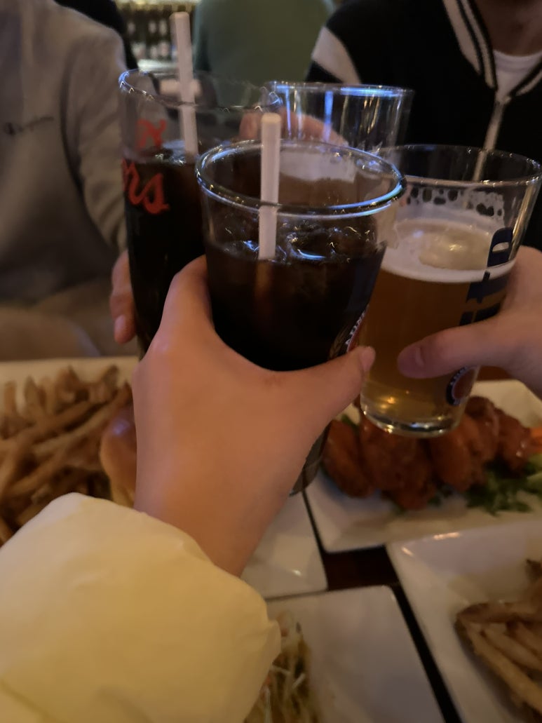 저녁 동행을 만나러 갔다.