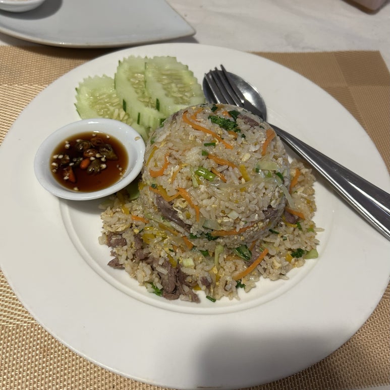 황금 게를 뒤로하고 바로 숙소 근처로 돌아왔다.