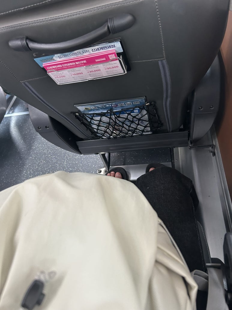 항상 엘리베이터에서 찍는 무사 귀환 사진을 까먹고 안 찍었다.