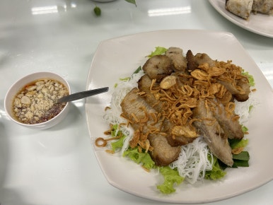 점심으로는 태국의 명물인 베트남 음식을 조졌다.