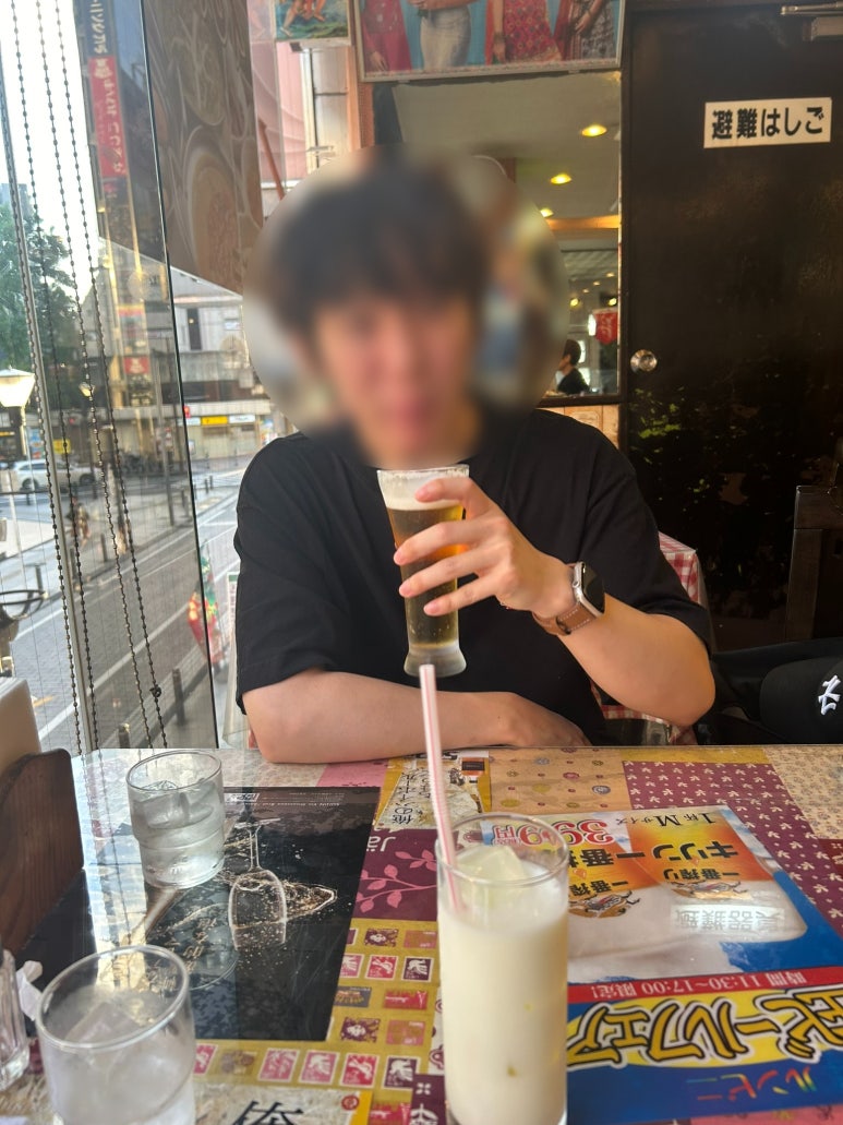 우리 후임 형님께서 학교에서 돌아오시고 일본에서 하는 인도 카레를 먹으러 왔다.