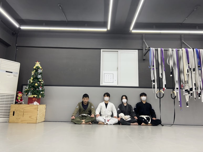 가끔씩 체육관으로 놀러 와주는 율무가 보고 싶네요