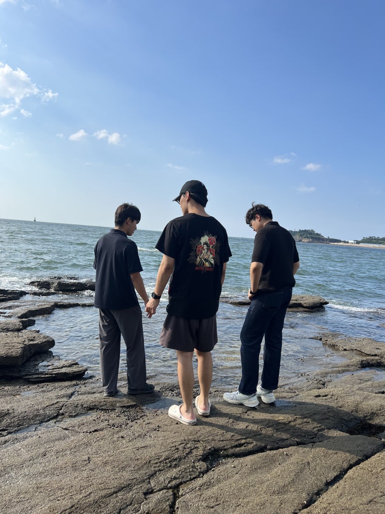 참 성의 없이 나왔죠?