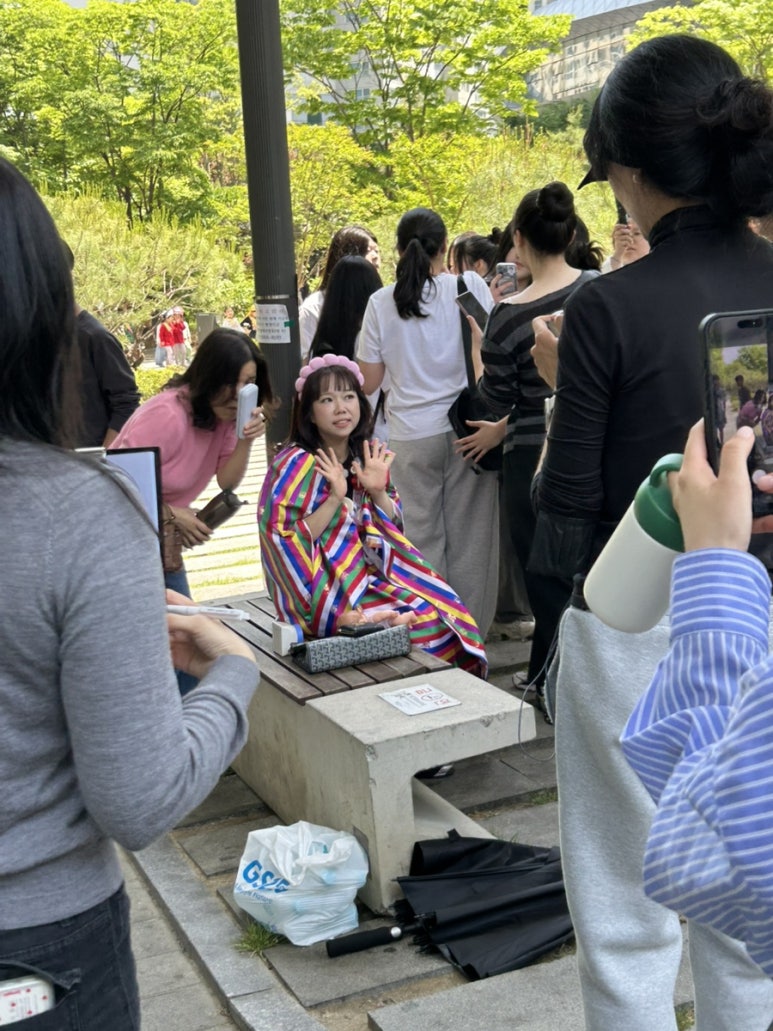 회사 근처로 촬영을 오신 것 같아요