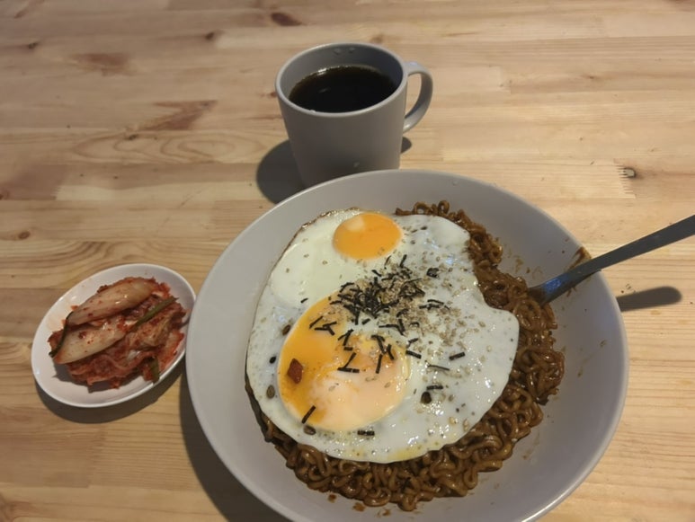 불닭볶음면 + 짜파게티