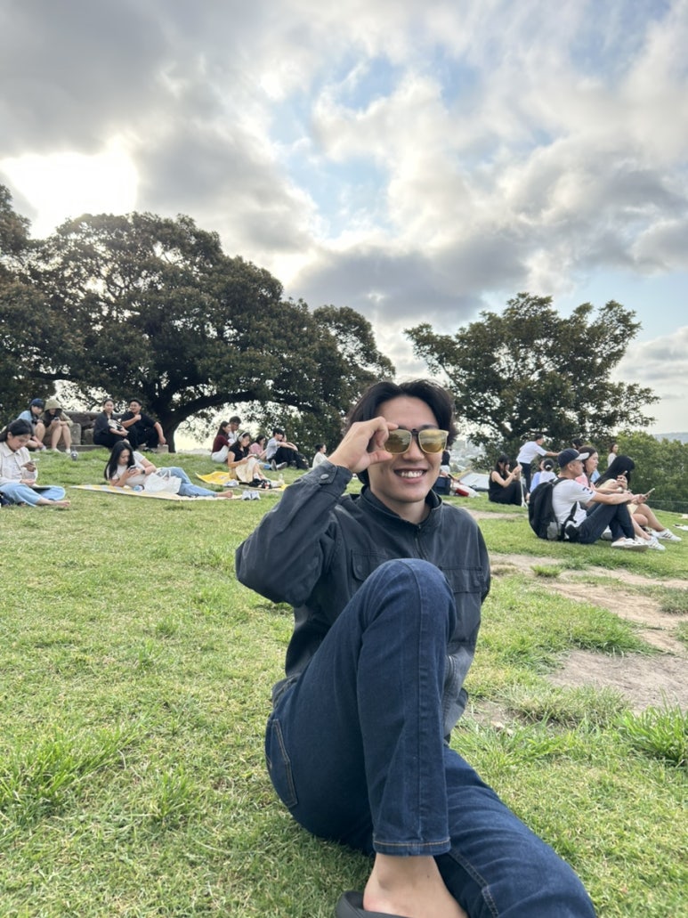 호주 온다고 선글라스를 선물받았는데 제일 메인 선물이었던 클립온 선글라스를 썼어요