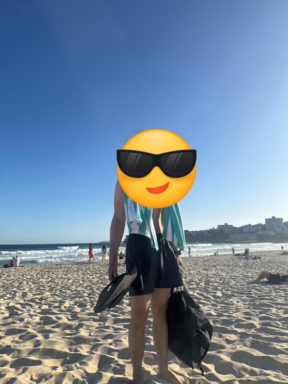 바다에 오니깐 몸 좋은 형님들이 참 많이 계시더라고요 열심히 운동해야겠다 생각했어요