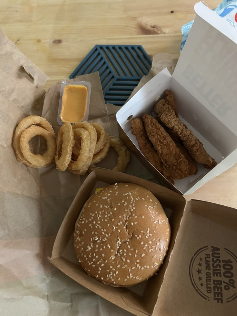 처음? 아마도 처음으로 우버 이츠로 배달을 시켜봤어요