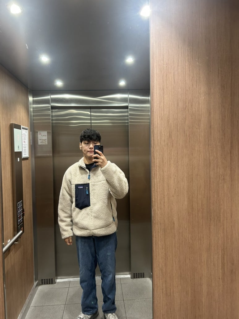 그리고 중무장을 하고 밖으로 나갔습니다